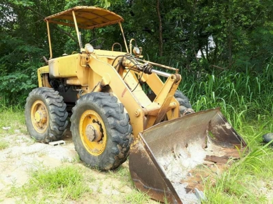 ขาย.205,000 รถตักล้อยาง KOMATSU JH 30 เครื่องดี ปั้มไฮดอร์ลิคดี เกียร์แรง ยางพอได้ รถพร้อมใช้  รถอยู่ จ.สระบุรี  โทร&amp;ไอดีไลน์ 0610710295