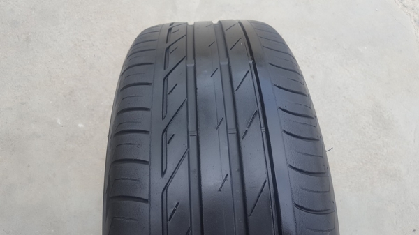 ขายยาง225/50/17 ปี 2614  BRIDGESTONE T001 4 เส้น