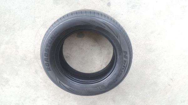 ขายยาง235/60/17 ปี 0314 ROADSTONE 4 เส้น