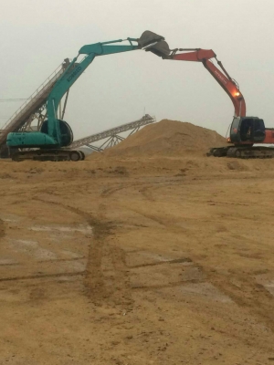 KOBELCO SK MACK5 SUPPER ไฟฟ้าครบ เอวแน่น ช่วงล่างเต็มรถทำงานอยู่