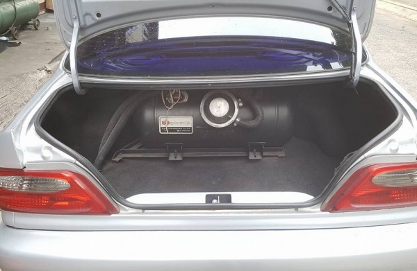 TOYOTA SOLUNA 1.5SLI ไฟหยดน้ำ เกียร์ออโต้ ติดแก๊ซLPG