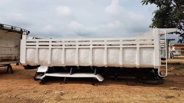 ขาย กระบะดั้มท้องเรือ สภาพพร้อมใช้งาน สนใจติดต่อเรา ดำสุโขทัย โทร 081-7855503,089-7087998  เรายินดีให้บริการค่ะ