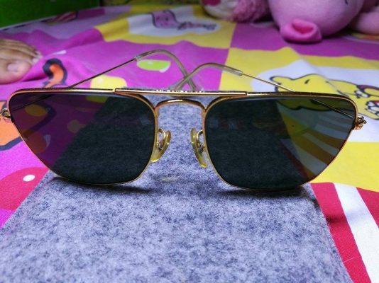 แว่นตา RAY-BANมือสอง