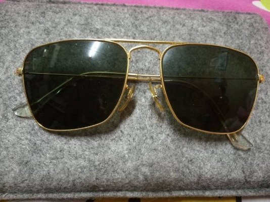 แว่นตา RAY-BANมือสอง