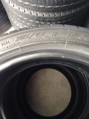 ยาง 205 45 r17 ปี14 มี 2 ชุด ราคาชุดล่ะ 3500 ตจว.ส่งได้ครับ T 061-9030026