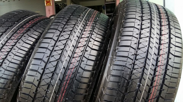 ขายล้อแม็กป้ายแดง ranger 18" ยางปี17 สนใจติดต่อร้าน ก.เจริญการยางครับ 081-3747940 ขายล้อแม็กป้ายแดง ranger 18" ยางปี17 สนใจติดต่อร้าน ก.เจริญการยางครับ 081-3747940