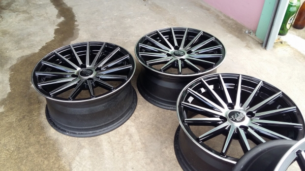 ขายล้อแม็กมือ2 ssw 15"×7" et35 4รู100 ล้อทำสีมาใหม่ สีดำหน้าเงา ขายล้อแม็กมือ2 ssw 15"×7" et35 4รู100 ล้อทำสีมาใหม่ สีดำหน้าเงา