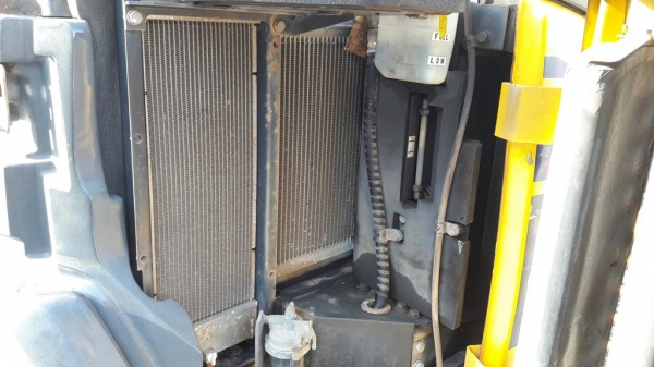 รถขุด Komatsu PC40MR-2 เก่าญี่ปุ่น