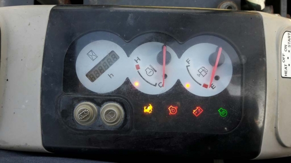 รถขุด Komatsu PC40MR-2 เก่าญี่ปุ่น