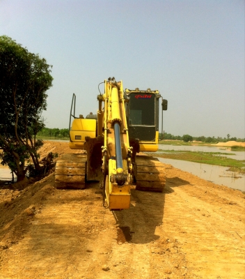 ขายรถแบคโฮ KOMATSU PC200-8 ใช้งาน 11,xxx ชั่วโมง สภาพดี เอกสารเล่มทะเบียน