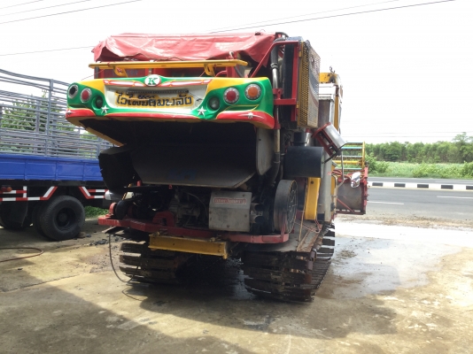 ขายรถเกี่ยว ไวไฟจอมพลัง มีคลิปในยูทูปนะครับ ชื่อช่างยาวรถแรง  ตามสภาพ 690000บาท โทร 086-2465-934