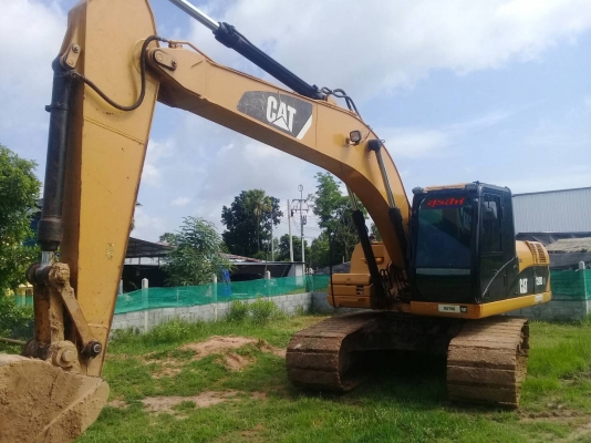 ขายรถแบคโฮ CAT 320D (GC) รุ่นประหยัดน้ำมัน จำนวน 3 คัน ราคาพ่อค้า