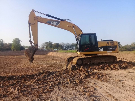 ขายรถแบคโฮ CAT 320D (GC) รุ่นประหยัดน้ำมัน จำนวน 3 คัน ราคาพ่อค้า