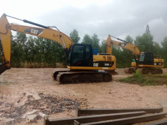 ขายรถแบคโฮ CAT 320D (GC) รุ่นประหยัดน้ำมัน จำนวน 3 คัน ราคาพ่อค้า