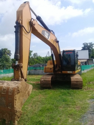 ขายรถแบคโฮ CAT 320D (GC) รุ่นประหยัดน้ำมัน จำนวน 3 คัน ราคาพ่อค้า