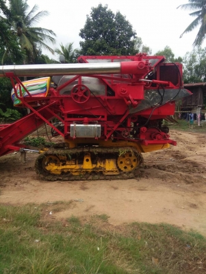 ขายรถเกี่ยวช้างน้อยจอมพลัง ขายรถเกี่ยวช้างน้อยจอมพลัง