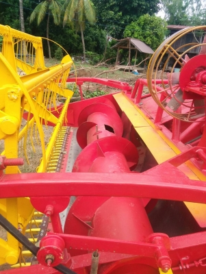 ขายรถเกี่ยวช้างน้อยจอมพลัง ขายรถเกี่ยวช้างน้อยจอมพลัง