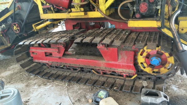 ขายรถเกี่ยว พร้อมเทลเล่อ 10ล้อ หน้ายาว