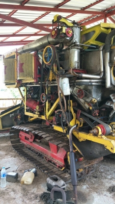 ขายรถเกี่ยว พร้อมเทลเล่อ 10ล้อ หน้ายาว