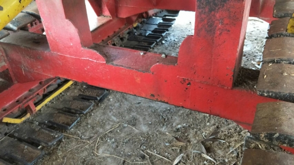 ขายรถเกี่ยว พร้อมเทลเล่อ 10ล้อ หน้ายาว