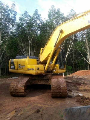 ขาย 1,750,000 KOMATSU pc 200-8 ทำงาน 9,000 ชม.ไฟฟ้าครบ เครื่องดีมาก ปั้มแรงมาก เอวแน่น ช่วงล่างเต็ม เอกสารแจ้งจำหน่าย รถสวยพร้อมใช้ รถอยู่ จันทบุรี 090-772-3710 090-772-3708