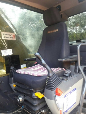 ขาย 1,750,000 KOMATSU pc 200-8 ทำงาน 9,000 ชม.ไฟฟ้าครบ เครื่องดีมาก ปั้มแรงมาก เอวแน่น ช่วงล่างเต็ม เอกสารแจ้งจำหน่าย รถสวยพร้อมใช้ รถอยู่ จันทบุรี 090-772-3710 090-772-3708