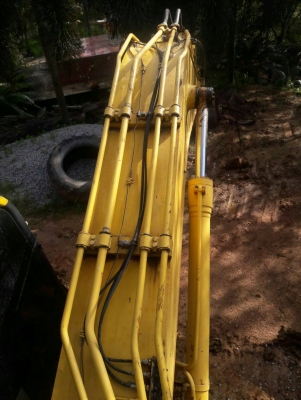 ขาย 1,750,000 KOMATSU pc 200-8 ทำงาน 9,000 ชม.ไฟฟ้าครบ เครื่องดีมาก ปั้มแรงมาก เอวแน่น ช่วงล่างเต็ม เอกสารแจ้งจำหน่าย รถสวยพร้อมใช้ รถอยู่ จันทบุรี 090-772-3710 090-772-3708