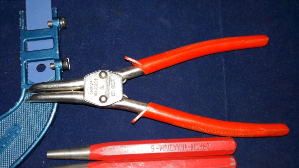 ขายคีมถ่างMade in Germany.งานเก่าเก็บ