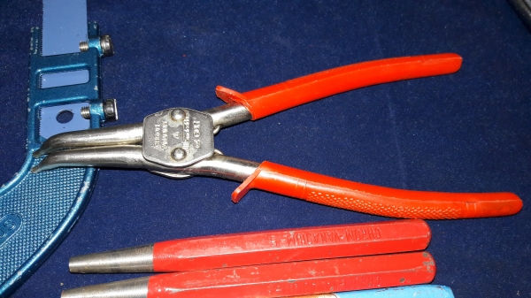 ขายคีมถ่างMade in Germany.งานเก่าเก็บ