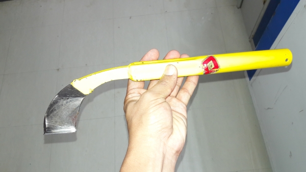 ขายมีดกรีดยางตราตาด้ามเหล็กงานเก่าคม