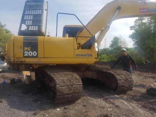 ขาย 1,250,000 บาท KOMATSU PC200-7 เครื่องดี ปั้มแรง โช่หนา เอวแน่น ไฟฟ้าครบ แอร์เย็น (เอกสารเล่มทะเบียน)  รถอยู่  อยุธยา โทร&amp;ไอดีไลน์ 0610710295