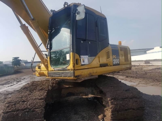 ขาย 1,250,000 บาท KOMATSU PC200-7 เครื่องดี ปั้มแรง โช่หนา เอวแน่น ไฟฟ้าครบ แอร์เย็น (เอกสารเล่มทะเบียน)  รถอยู่  อยุธยา โทร&amp;ไอดีไลน์ 0610710295