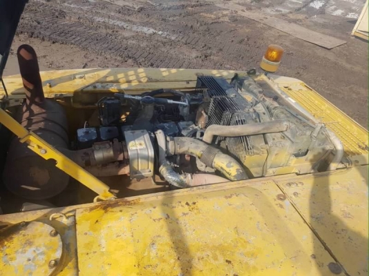 ขาย 1,250,000 บาท KOMATSU PC200-7 เครื่องดี ปั้มแรง โช่หนา เอวแน่น ไฟฟ้าครบ แอร์เย็น (เอกสารเล่มทะเบียน)  รถอยู่  อยุธยา โทร&amp;ไอดีไลน์ 0610710295
