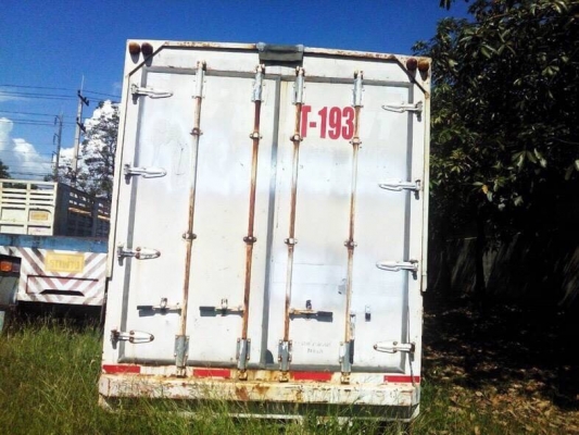 ขาย ตู้ปีกนก. ก2.40m x ส2.60m x ย7.40m ขาย ตู้ปีกนก. ก2.40m x ส2.60m x ย7.40m