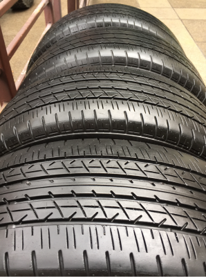 ยาง Bridgestone 215 55 17 ปลายปี15 ดอกเต็ม ไม่มีปะ เนื้อนิ่มๆ ราคาไม่แพง
