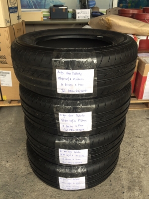 ยาง Bridgestone 215 60 16 กลางปี15 ดอกเต็ม ไม่มีปะ เนื้อนิ่มๆ ราคาไม่แพง