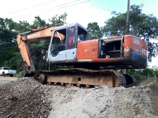 ford 6610เสื้อลาย