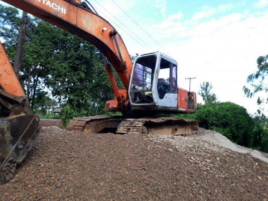 ford 6610เสื้อลาย