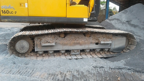 ขายด่วน..แบ๊คโฮรถสวยเดิมมือเดียวใช้งานน้อยงานเบาๆเจ้าของขายเองคัฟ