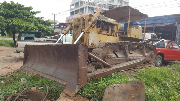 ขาย แทรคเตอร์ CAT D5 เกียร์ตัด เครื่องดี รถพร้อมใช้งาน เอกสารใบซื้อขาย ราคาต่อรองได้ครับ