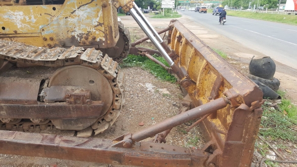 ขาย แทรคเตอร์ CAT D5 เกียร์ตัด เครื่องดี รถพร้อมใช้งาน เอกสารใบซื้อขาย ราคาต่อรองได้ครับ