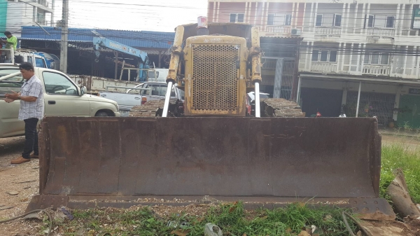 ขาย แทรคเตอร์ CAT D5 เกียร์ตัด เครื่องดี รถพร้อมใช้งาน เอกสารใบซื้อขาย ราคาต่อรองได้ครับ