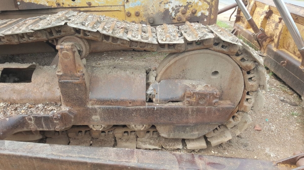 ขาย แทรคเตอร์ CAT D5 เกียร์ตัด เครื่องดี รถพร้อมใช้งาน เอกสารใบซื้อขาย ราคาต่อรองได้ครับ