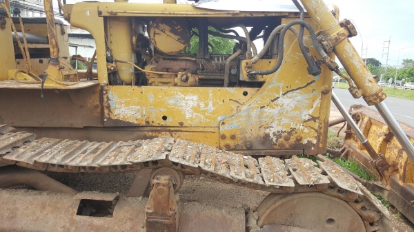 ขาย แทรคเตอร์ CAT D5 เกียร์ตัด เครื่องดี รถพร้อมใช้งาน เอกสารใบซื้อขาย ราคาต่อรองได้ครับ
