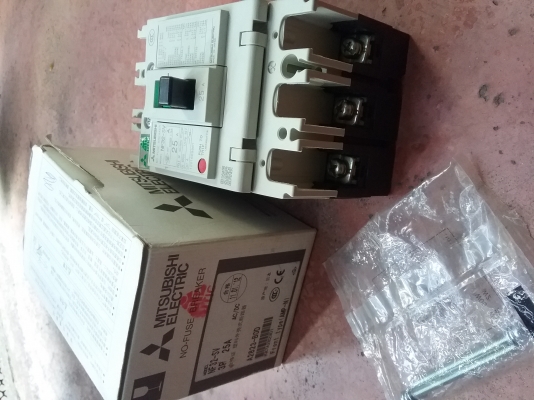 เบรกเกอร์ mitsu 3p 25A. JAPAN ของใหม่ ถูก!!!