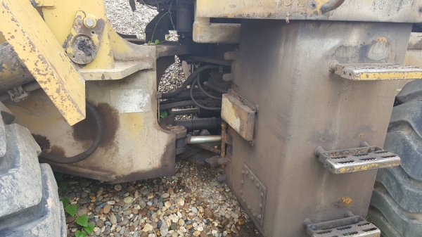 ขาย รถตัก KAWASAKI เอวอ่อน เกียร์ทอค เครื่องดี ปั้มดี รถจอดไว้ไม่ค่อยได้ใช้งาน ราคาต่อรองได้ครับ