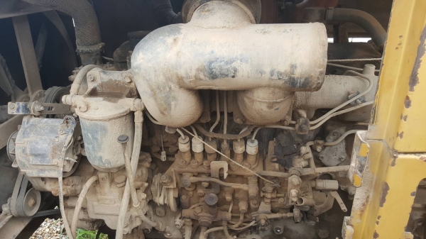 ขาย รถตัก KAWASAKI เอวอ่อน เกียร์ทอค เครื่องดี ปั้มดี รถจอดไว้ไม่ค่อยได้ใช้งาน ราคาต่อรองได้ครับ