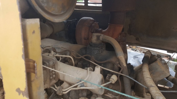 ขาย รถตัก KAWASAKI เอวอ่อน เกียร์ทอค เครื่องดี ปั้มดี รถจอดไว้ไม่ค่อยได้ใช้งาน ราคาต่อรองได้ครับ