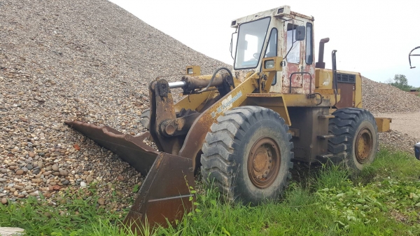 ขาย รถตัก KAWASAKI เอวอ่อน เกียร์ทอค เครื่องดี ปั้มดี รถจอดไว้ไม่ค่อยได้ใช้งาน ราคาต่อรองได้ครับ