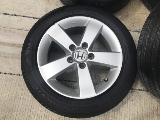 แม็ก Honda Civic FD ขอบ16 พร้อมยาง 205-55-16 แม็ก Honda Civic FD ขอบ16 พร้อมยาง 205-55-16